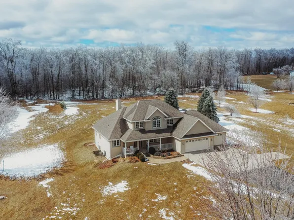 W7841 Rolling Hills Ct, Shawano, WI 54166