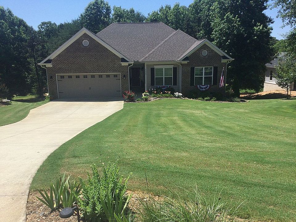 1st image of 135 W Tattersall Dr