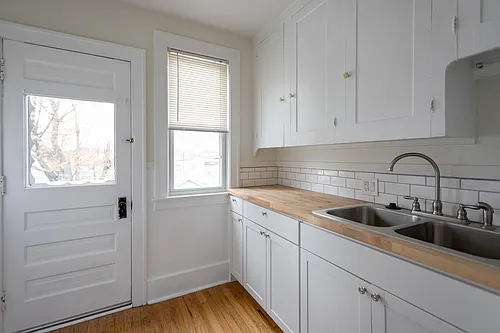 178 W Cambourne St Photo 1