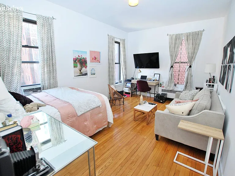 100 W 73rd St #4C — Photo 1