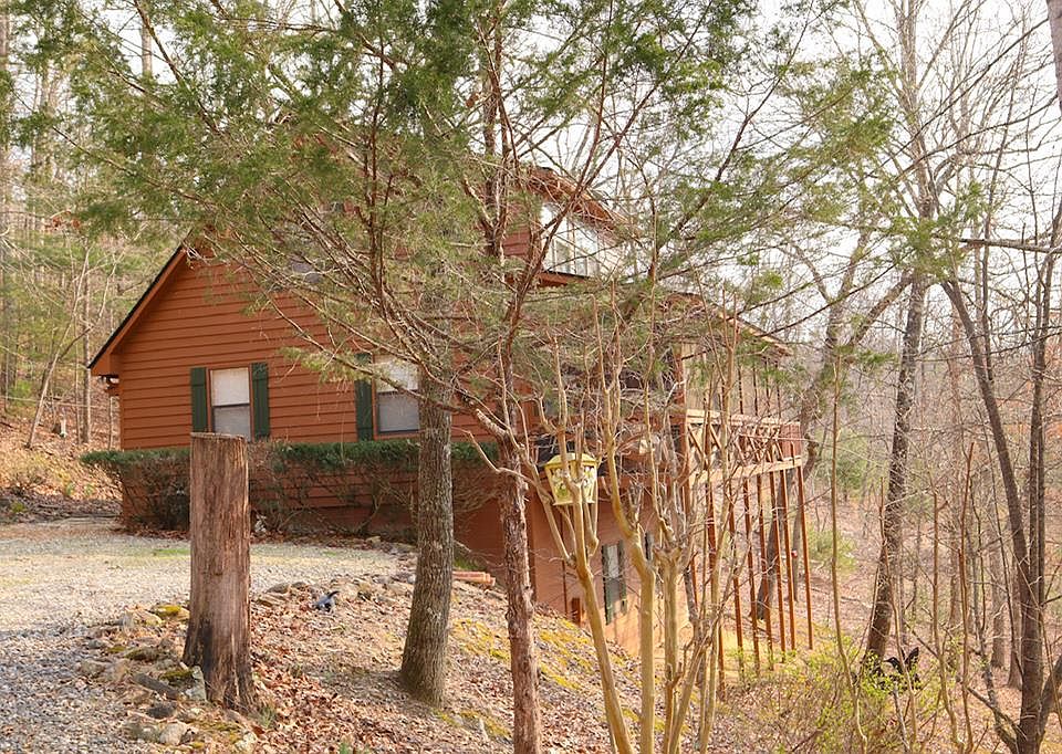 1st image of 39 Thomas Ridge Ln