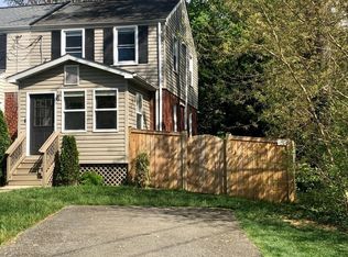 5929 Edgehill Ct, Alexandria, VA 22303