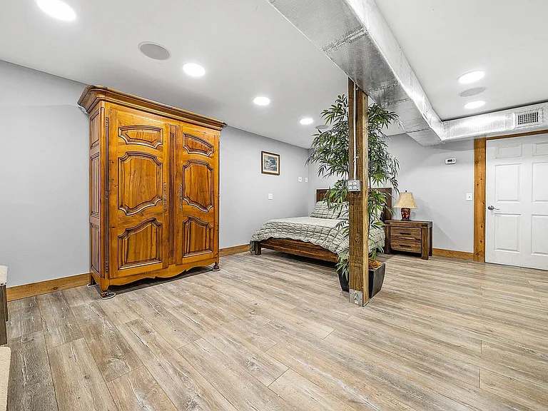 6149 Park Ln E #BARN — Photo 38