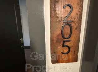 73 W Main St APT 205, Pulaski, VA 24301