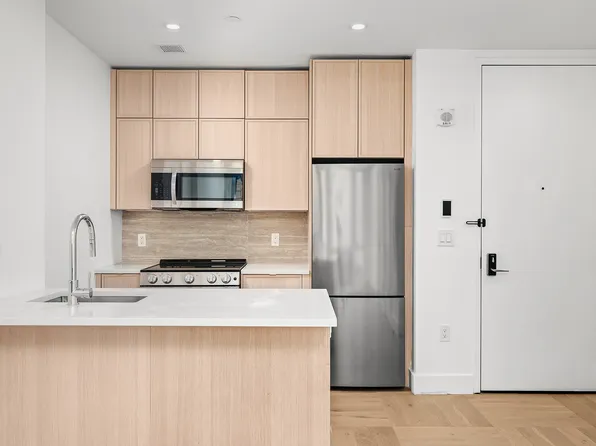 526 Baltic Street image 1 of 31