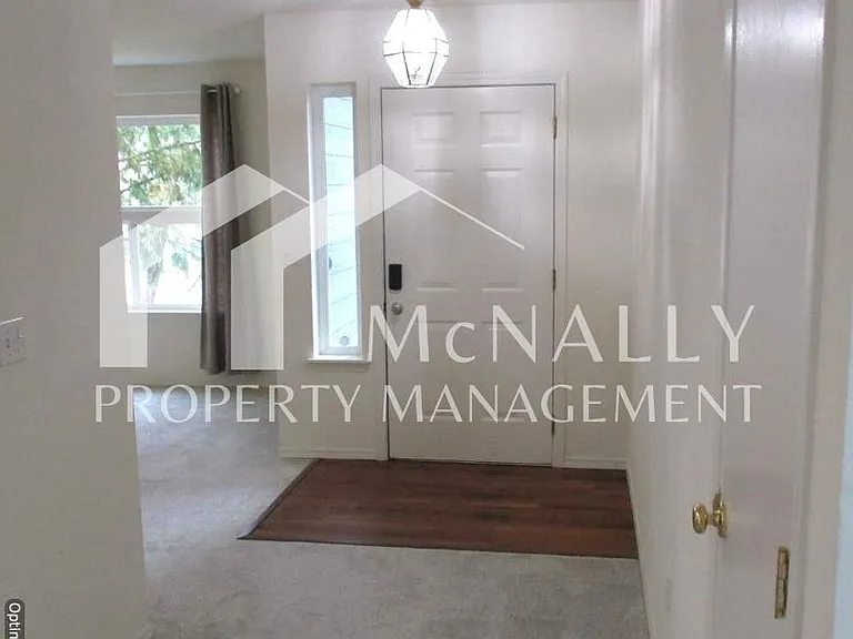 1166 Leschi Dr — Photo 7