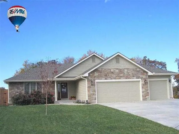 1004 Mill Valley Cir, Manhattan, KS 66503