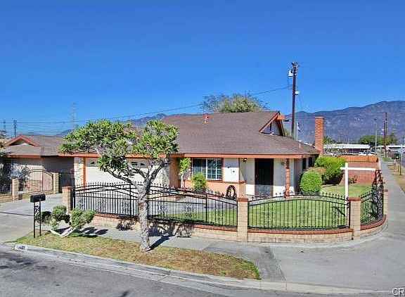 3rd image of 13681 Benwood St