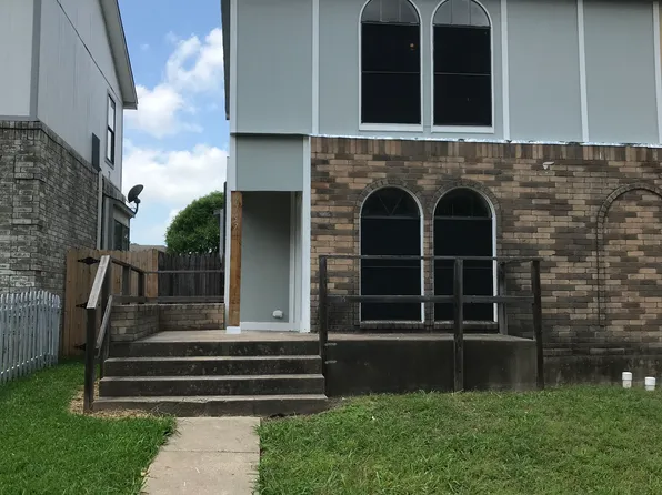 1157 Houston Dr, Mesquite, TX 75149