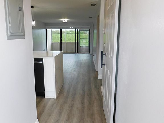 5th image of 10152 S Ocean Dr APT 113B