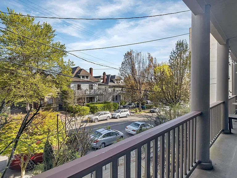 2360 NW Glisan St — Photo 20