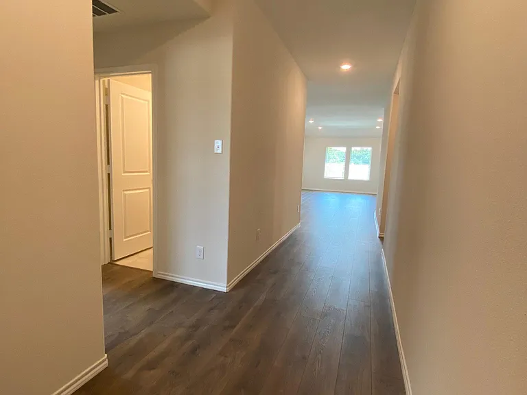 3212 Brookstone Dr — Photo 3
