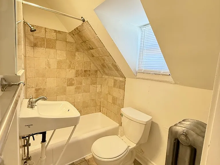 1454 N Marion St #11 — Photo 5