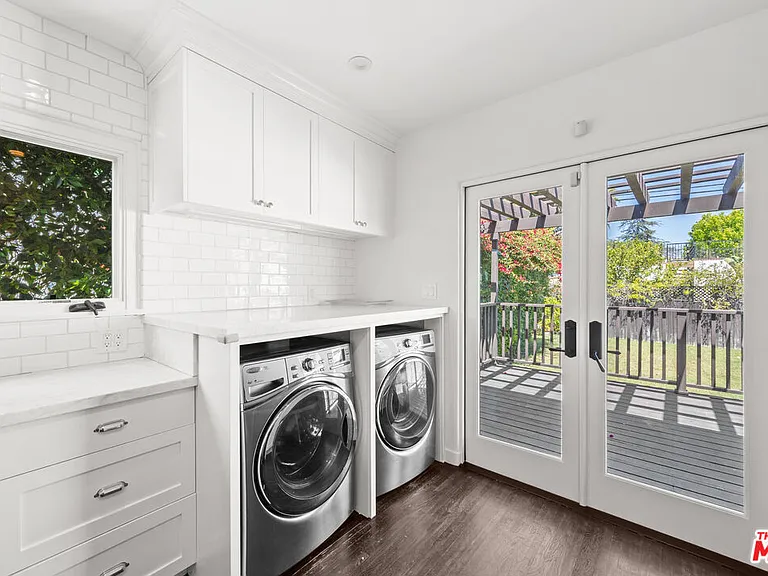 1542 S Canfield Ave — Photo 11