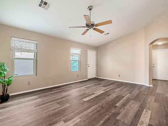 3rd image of 6614 E Haven Ave