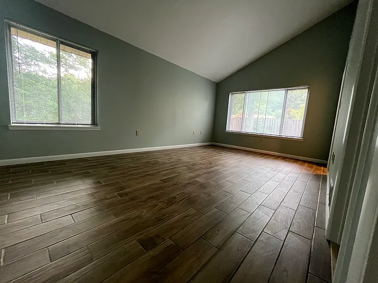 7606 Chancellor Way — Photo 17