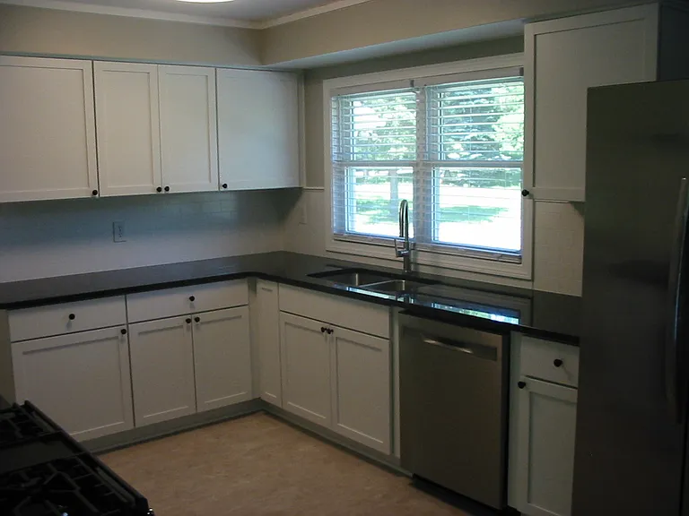 1800 Silverbell Rd — Photo 10