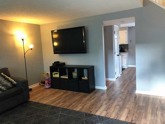 3rd image of 7623 Thames Ct #287