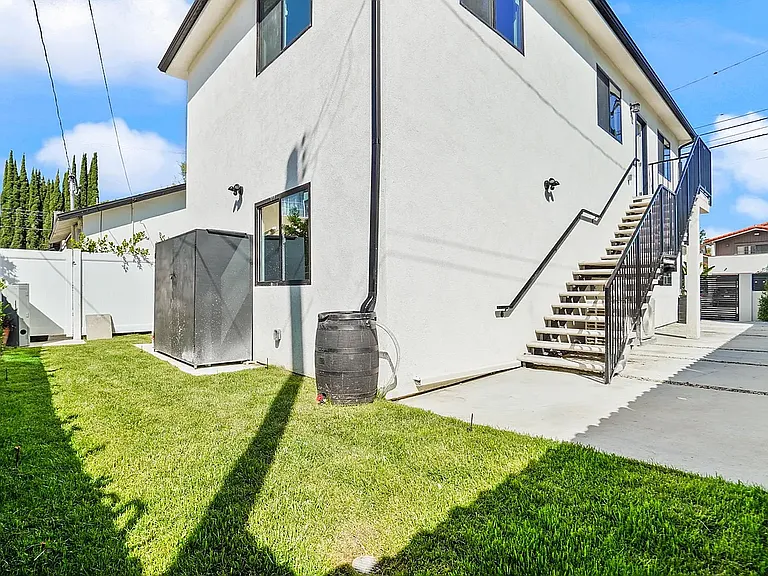 6266 Etiwanda Ave #18254 — Photo 2