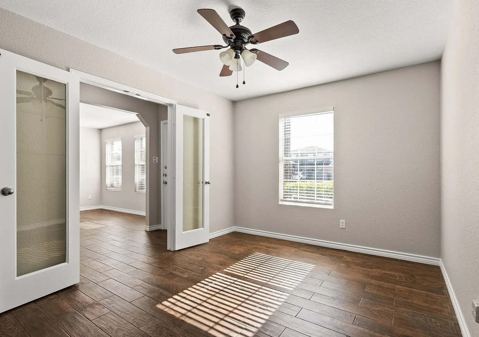 2409 Riley Dr — Photo 3