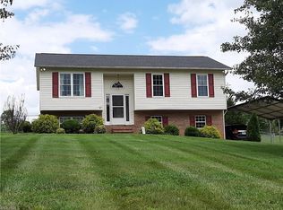 1050 Woodbury Rd, King, NC 27021