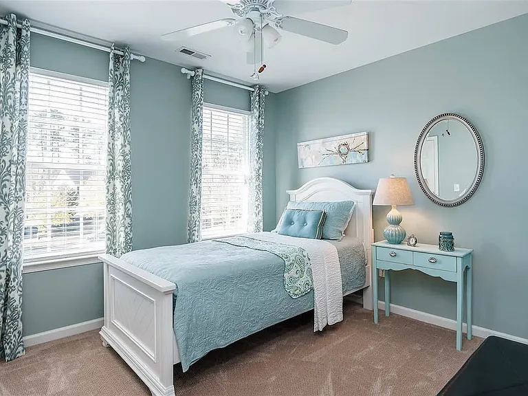 1217 Twelve Oaks Ln — Photo 14