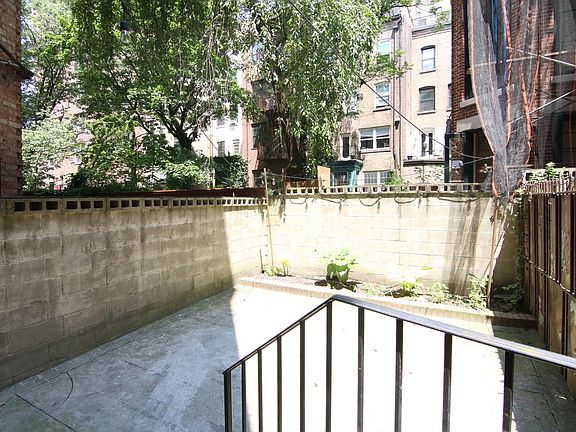 5th image of 303 W 76th St APT B