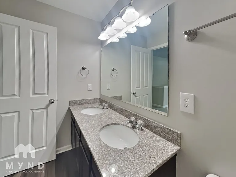 8042 Loveridge Dr — Photo 23