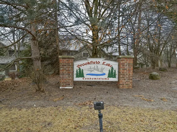 18755 Brookfield Lakes DRIVE #13, Brookfield, WI 53045