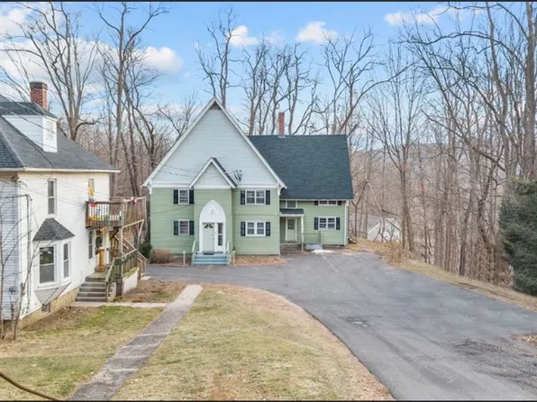 81 Torrington Ave #5, Canton, CT 06019