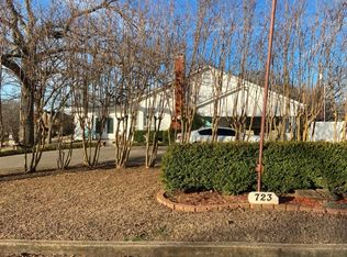 723 S Center St, Ada, OK 74820