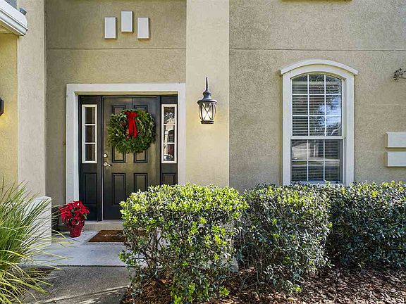 5th image of 176 Pine Arbor Cir
