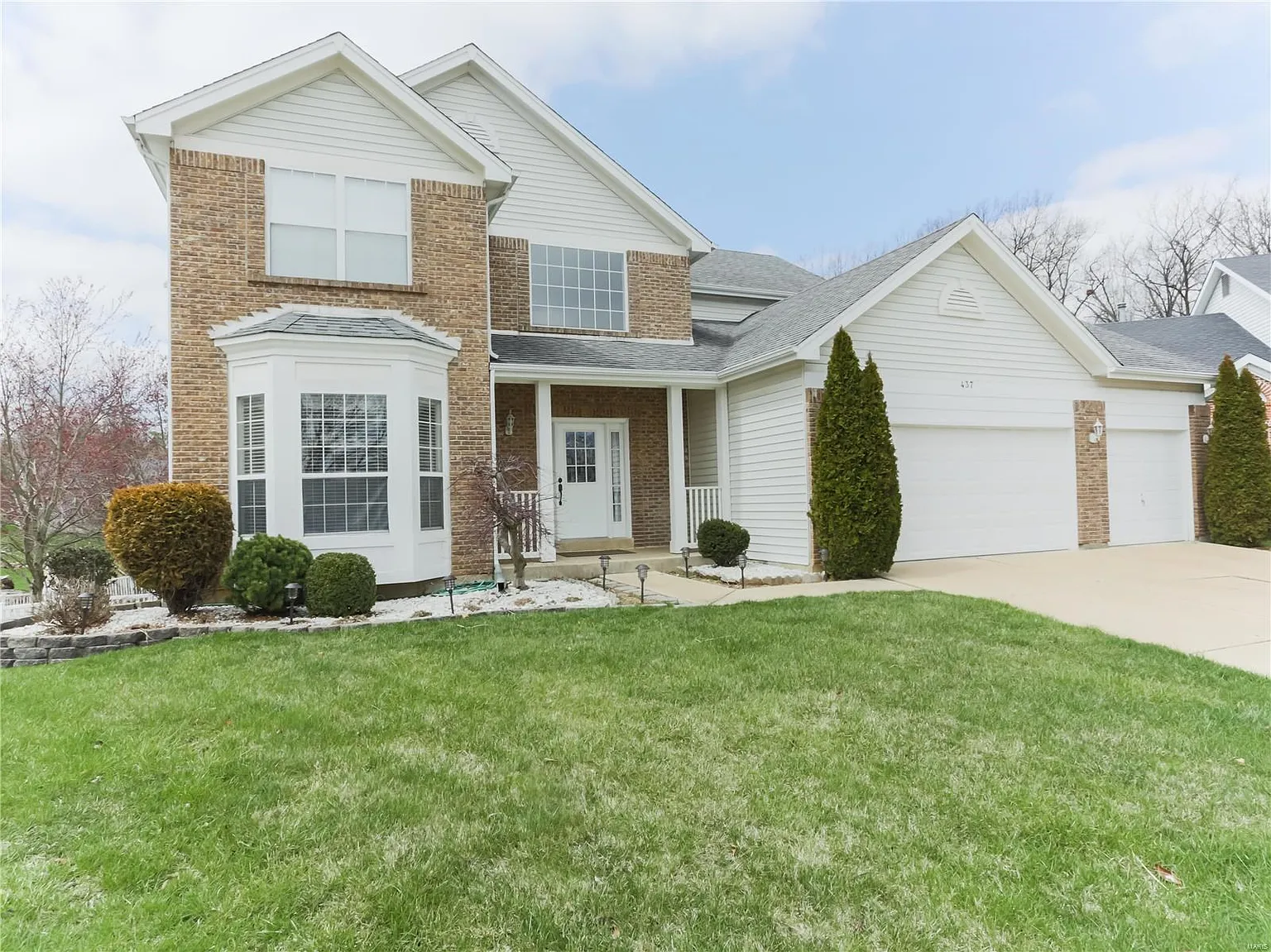 437 Roosevelt Woods Ct photo 1