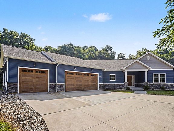 4th image of 395 Wattles Rd S