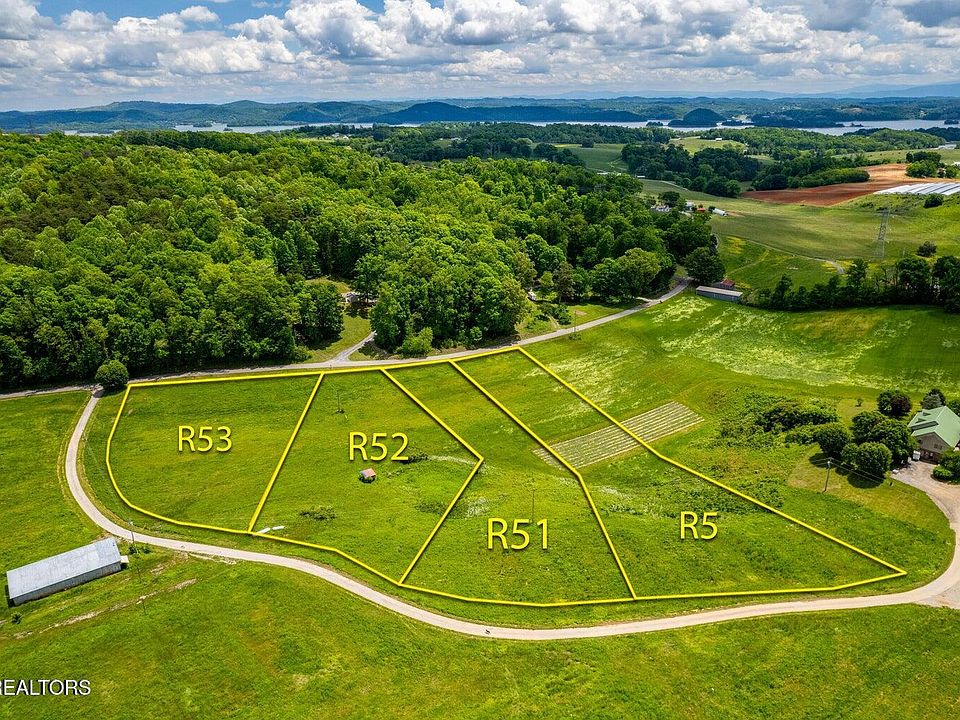 2nd image of 768 Greenlee Rd