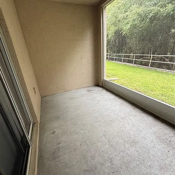 30316 Elderwood Dr — Photo 17
