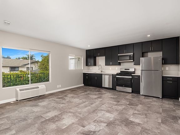 4th image of 1445 Essex St APT 6