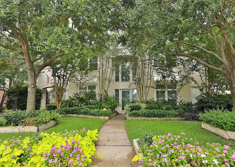 1st image of 8514 Star Hollow Ln