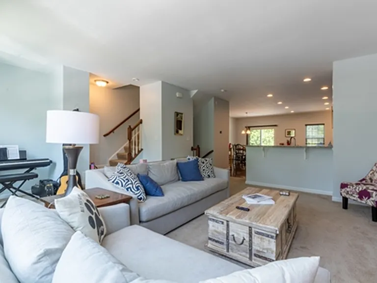 220 W General Grey Ct — Photo 5