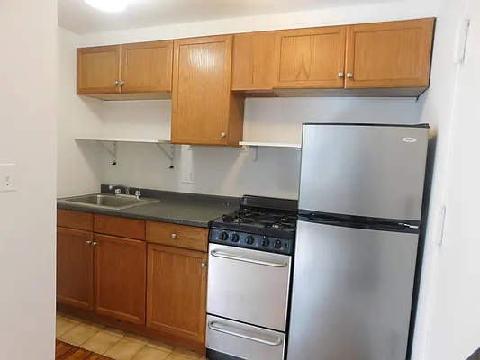 Rented by Sean Mashihi, LREB | media 22