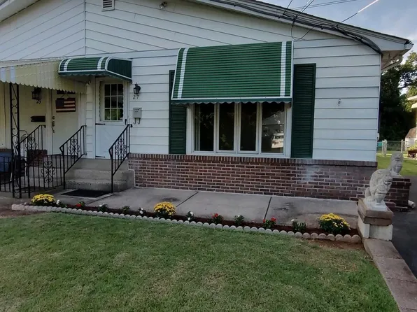 27 W Rodgers St, Ridley Park, PA 19078