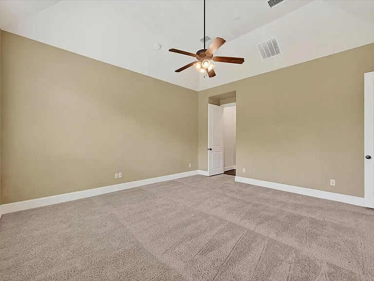 7675 Dotter Dr — Photo 11
