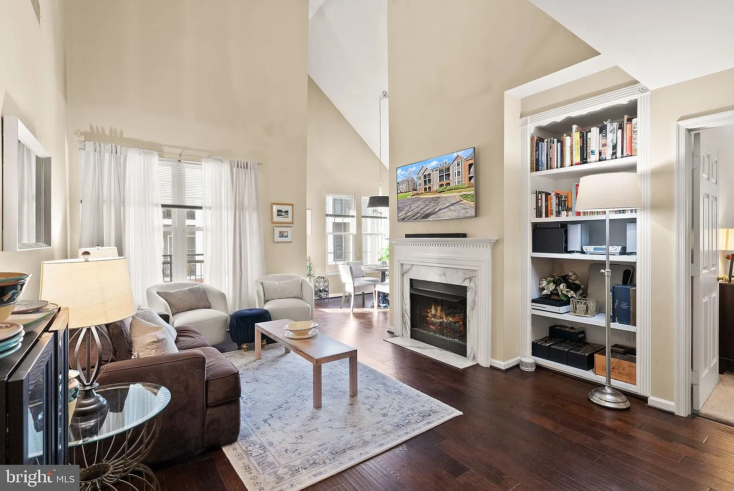46628 Drysdale Ter Unit 300 photo 1
