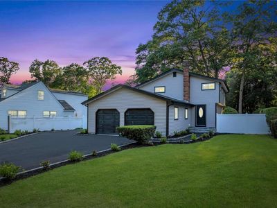 122 Vanderbilt Boulevard, Oakdale, NY, 11769