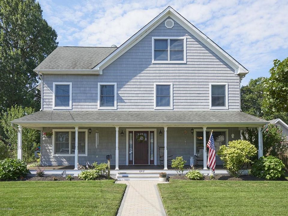 1st image of 642 Campbell Ave