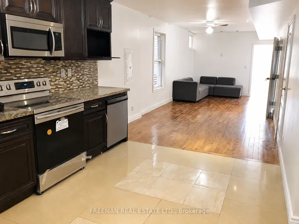 1022 Gerrard St E #2, Toronto, ON M4M 1Z5