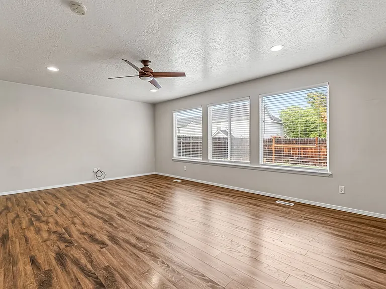 3614 E Hand Cart Ln — Photo 6