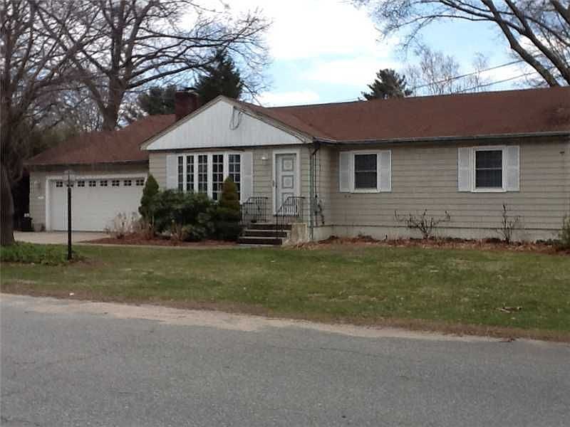 19 Birchwood Dr, North Providence, RI 02904 Zillow