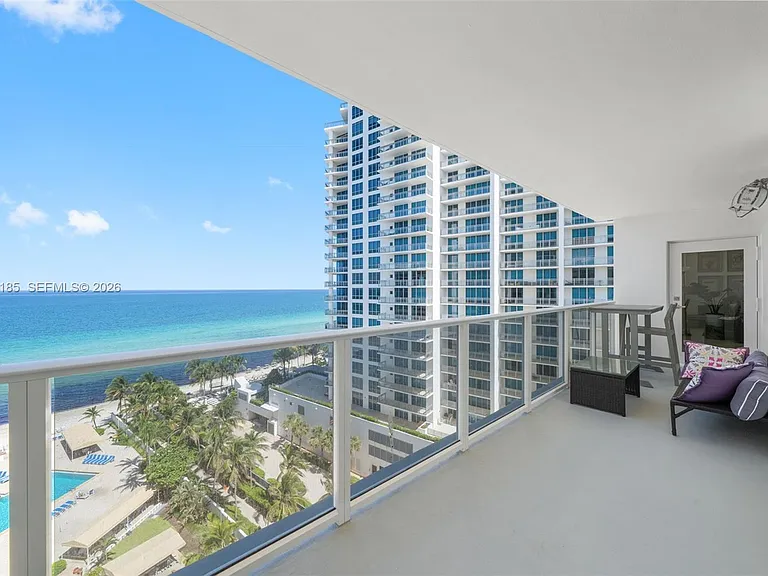3505 S Ocean Dr #1221 — Photo 2