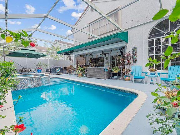 4th image of 23330 La Vida Way